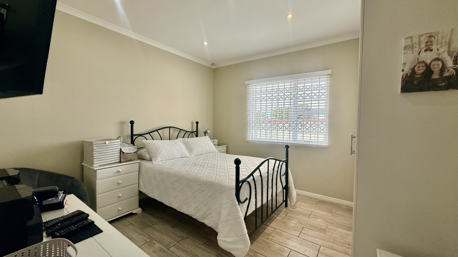 2 Bedroom Property for Sale in Parsonsvlei Eastern Cape